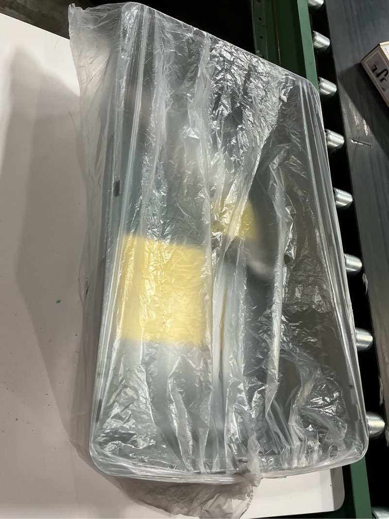 Condition photo showing New/Like New for universal travel carrier - multipack