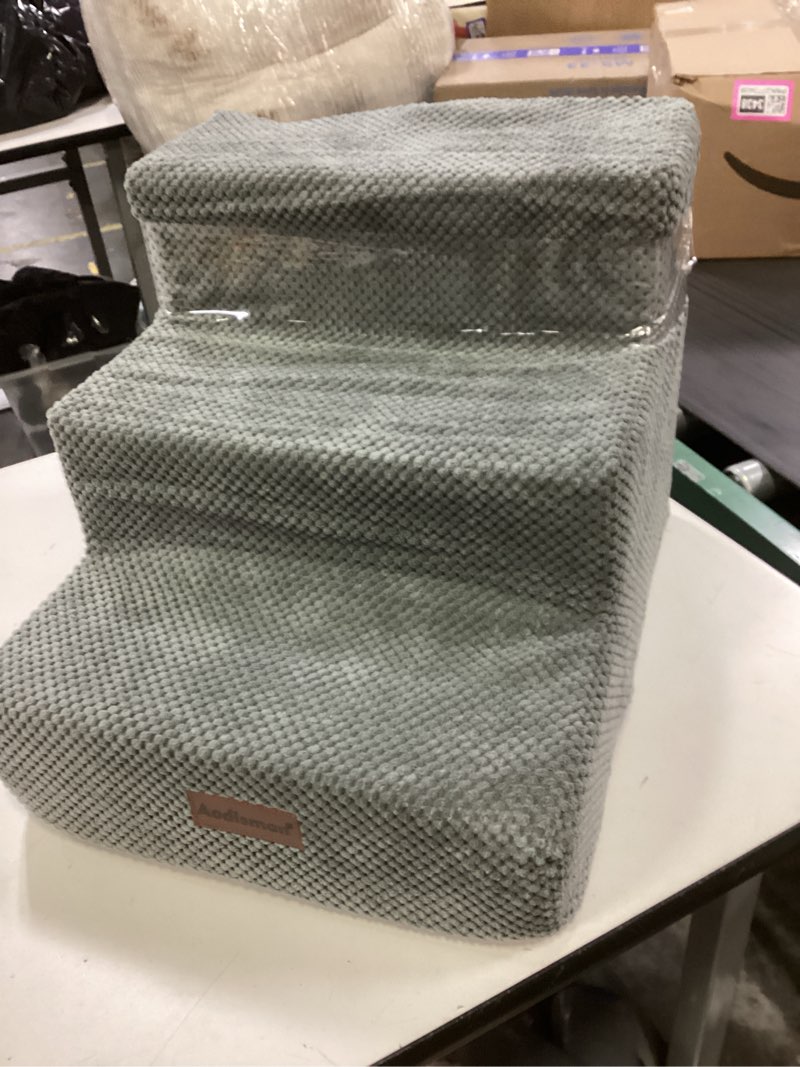 Condition photo showing Good Condition for Dog Stairs for Small Dogs & Cats, 3-Step Non-Slip Pet Steps for Couch Sofa and Chair, Grey, 13.6" H Grey 3 13.6"H