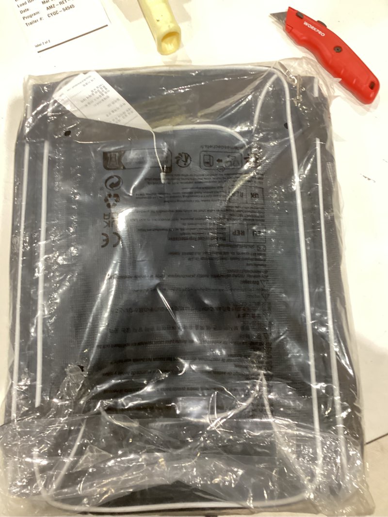 Condition photo showing Good Condition for Lekereise Top-Expandable Pet Carrier 18x13x9.5 Inch Southwest Airline Approved Soft Sided Underseat Up to 15lbs Travel Carriers for Small Cats and Dogs with Locking Safety Zippers Anti-Scratch Mesh 18"x13"x9.5" Black