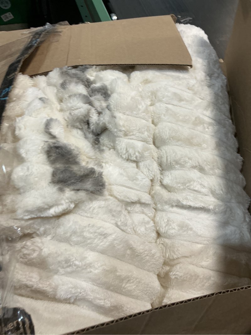 Condition photo showing As Is for Bedsure Fluffy Comforter Set Queen - Super Soft Faux Fur Bed Set Cream White, Warm Plush Fleece Winter Bedding, 3 Pieces, 1 Shaggy Fuzzy All Seasons Queen Size Comforter with 2 Pillowcases Queen 01 - Cream White