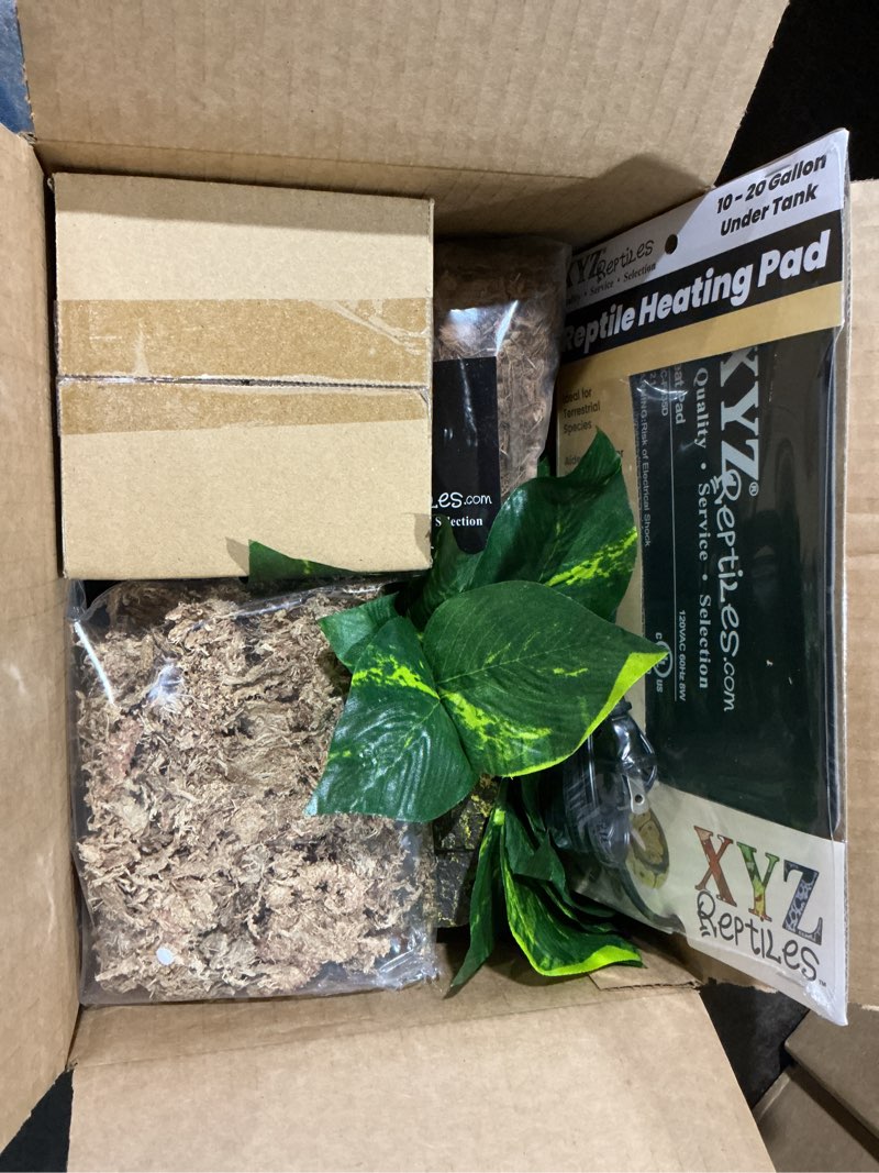 Condition photo showing New/Like New for Snake Starter Kit 10 Gallon Setup Habitat