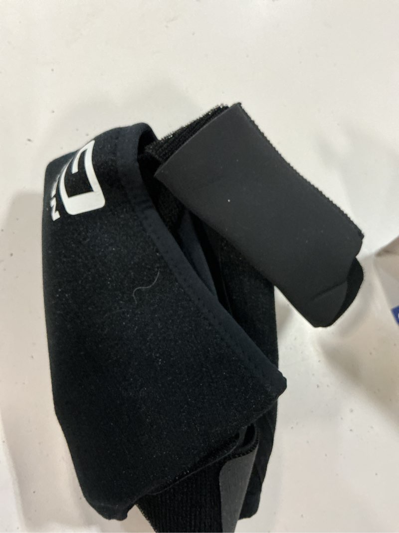 Condition photo showing As Is for neo g easy-fit shoulder support - one size