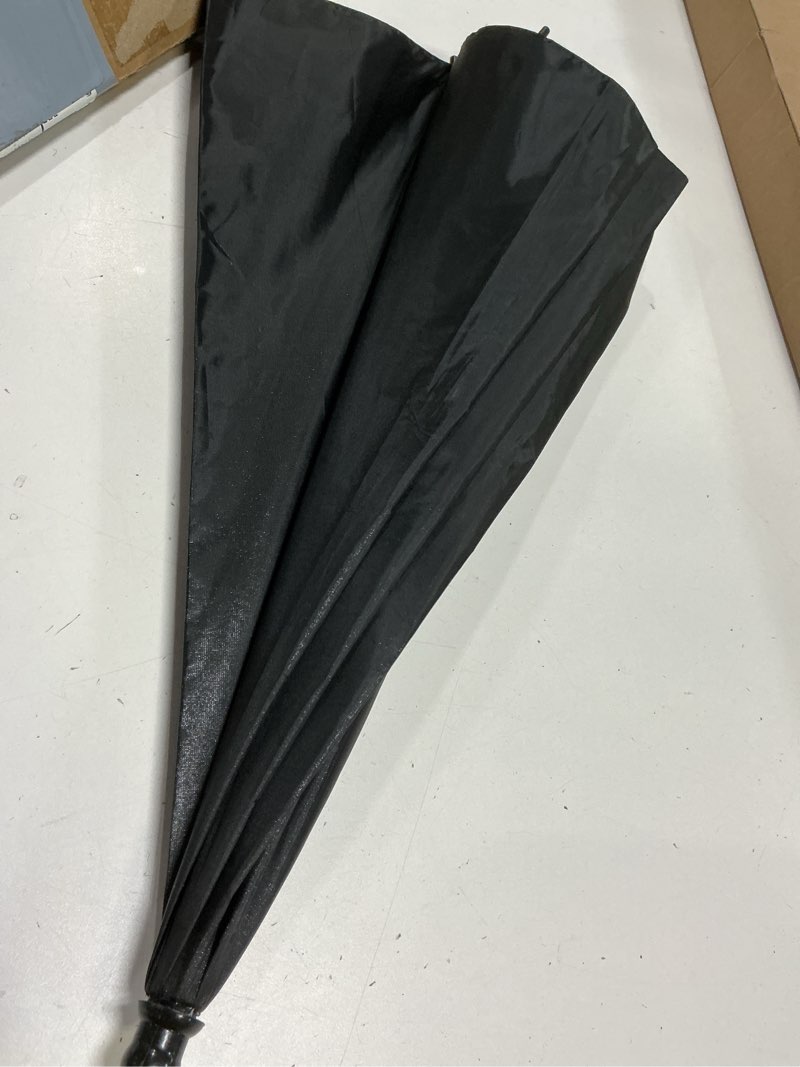 Condition photo showing As Is for Neewer® 2 PCS 33\\\\\\\"/84cm Professional Photography Studio Reflective Lighting Black/Silver Umbrella