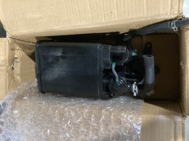 Condition photo showing Good Condition for 911-095 vapor canister charcoal filter, evap emission control system compatible with chevy silverado express gmc sierra savana 1500 2500 3500 hd 2004-2019, replaces 15137021 12569373