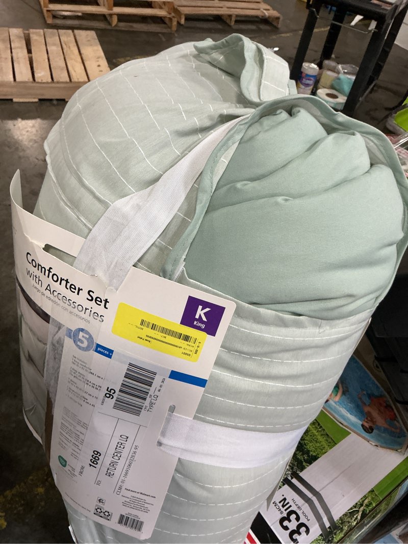 Condition photo showing As Is for mainstays king comforter set, all-season, 5-piece, sage pick stitch scallop