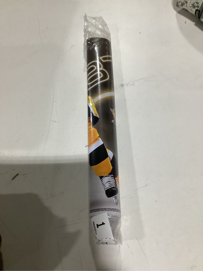 Condition photo showing New/Like New for trends international nhl pittsburgh penguins - sidney crosby 21 wall poster, 14.725" x 22.375", premium poster & push pin bundle 22.4"l x 14.7"w premium poster & push pin bundle