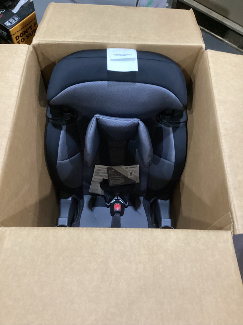 Condition photo showing Good Condition for Safety 1st Grand 2?in?1 Booster Car Seat, Converts from High Back to Belt?Positioning Booster, Seat for Kids 40–65 Pounds and Belt?Positioning 40–100 Pounds, High Street High Street 2