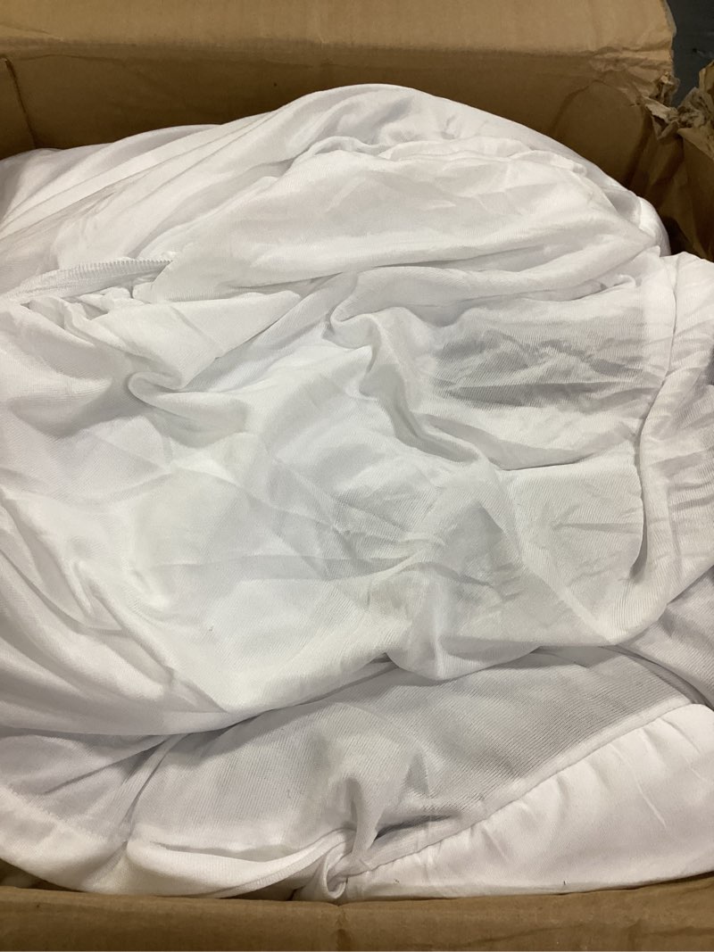 Condition photo showing Good Condition for 4 Inch Memory Foam Mattress Topper - L2 (78"x80")