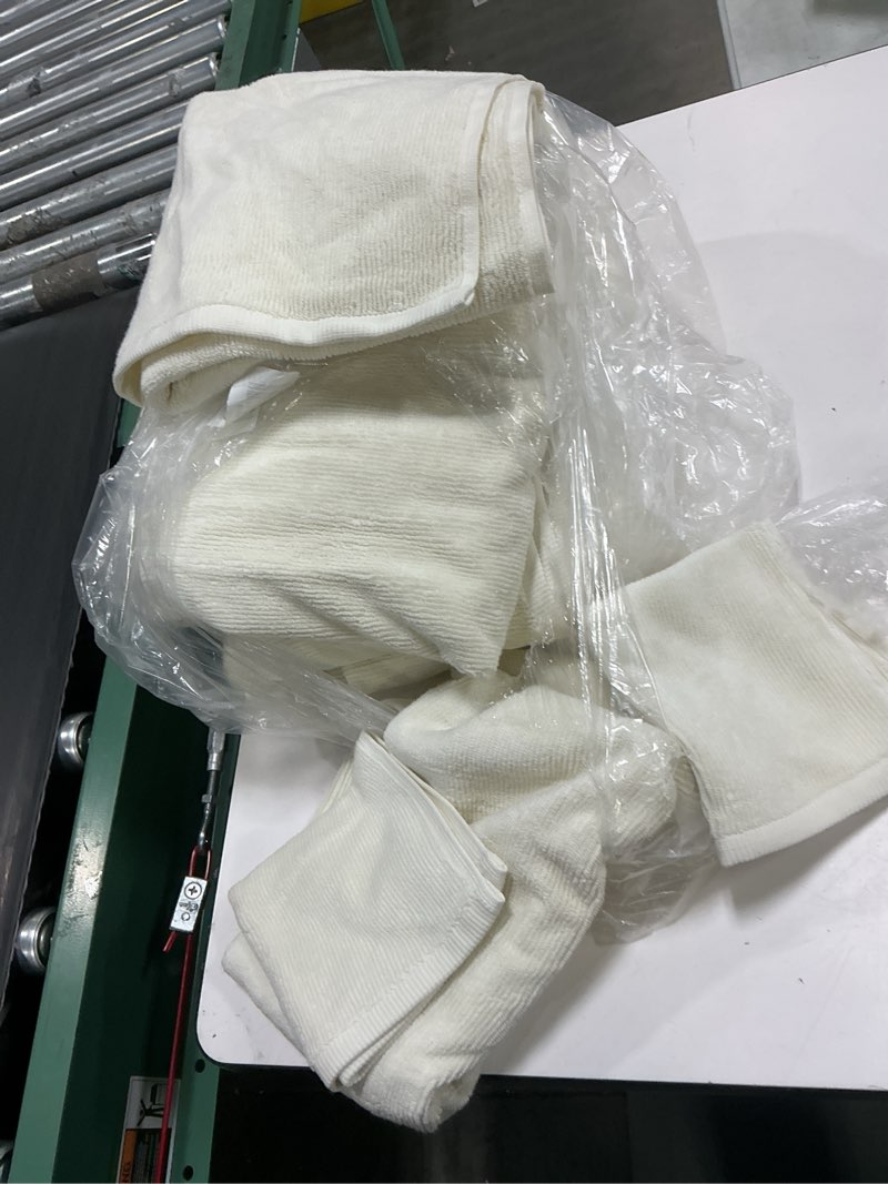 Condition photo showing As Is for quince organic ribbed cotton coverlet set ivory  