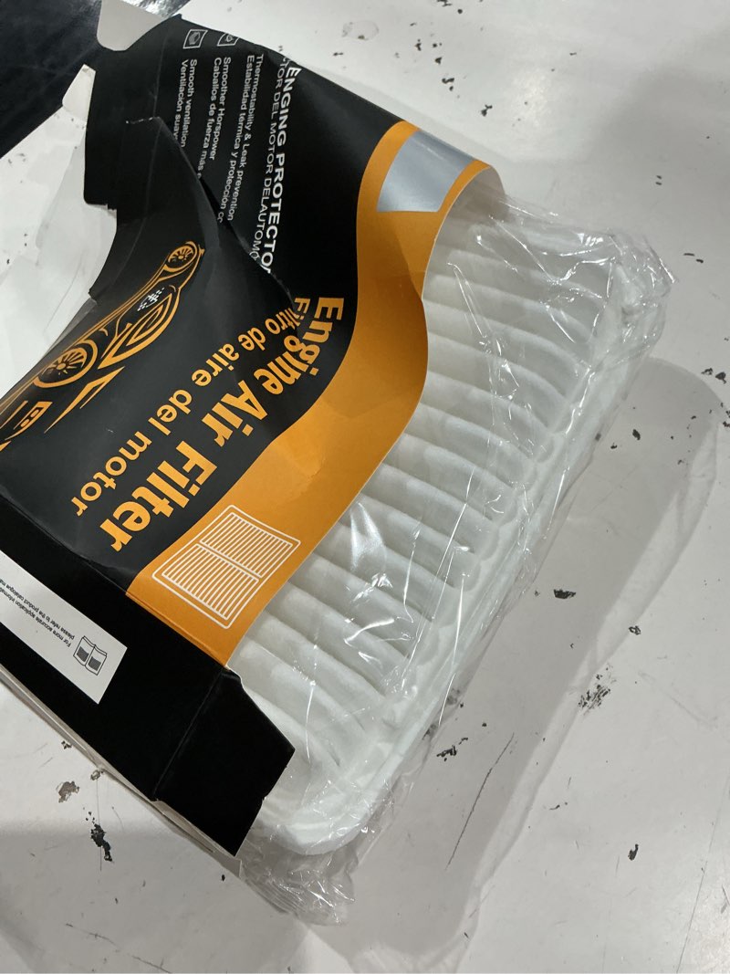 Condition photo showing Good Condition for engine air filter replacement 17801-0h050 for toyota camry gas l4(2007-2017),for venza gas l4 2.7l(2009-2015),for camry le camry se camry xle,for camry xse 2.5l (2010-17),ca10171
