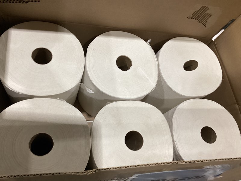 Condition photo showing New/Like New for Scott Essential Plus Hard Roll Towels 8  x 600 ft  1.75  Core dia  White  6 Rolls/CT