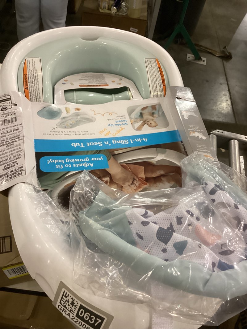 Fisher-Price™ Baby to Toddler Bath 4-in-1 Sling 'N Seat Tub with Removable Infant Support and 2 Toys