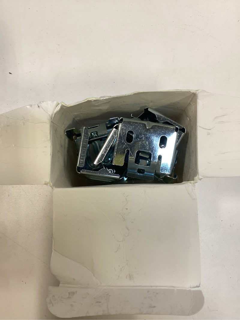 https://lotting-media.assets.bidfta.com/lotting_7e4addb6-4547-4d36-8c22-e33da870d4af