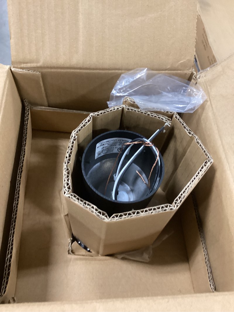 Condition photo showing Good Condition for Kichler Madison 21.75" Outdoor Post Light in Black, 1-Light Exterior Fixture with Clear Beveled Glas