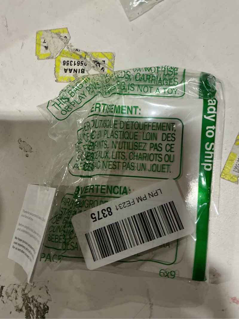 Condition photo showing Good Condition for Amylove 4 Pcs Adjustable Cubicle Hanger Universal Partition Metal Cubicle Hooks Door Hanger, Adjusted to Fit Panels with 1 3/8 Inch to 3 1/2 Inch Thickness for Office Whiteboard (Silver) 4 Silver