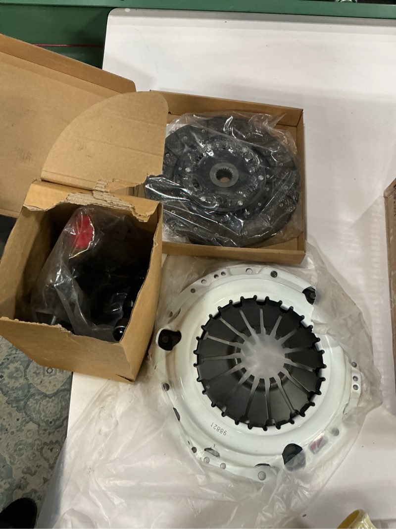 Condition photo showing Good Condition for (( similar))ClutchMaxPRO Performance Stage 2 Clutch Kit Compatible with 2004-2014 3 2.0L 2.3L 2006 2007 2008 2009 2010 Mazda 5 Non-Turbo (CP15059HD-ST2)