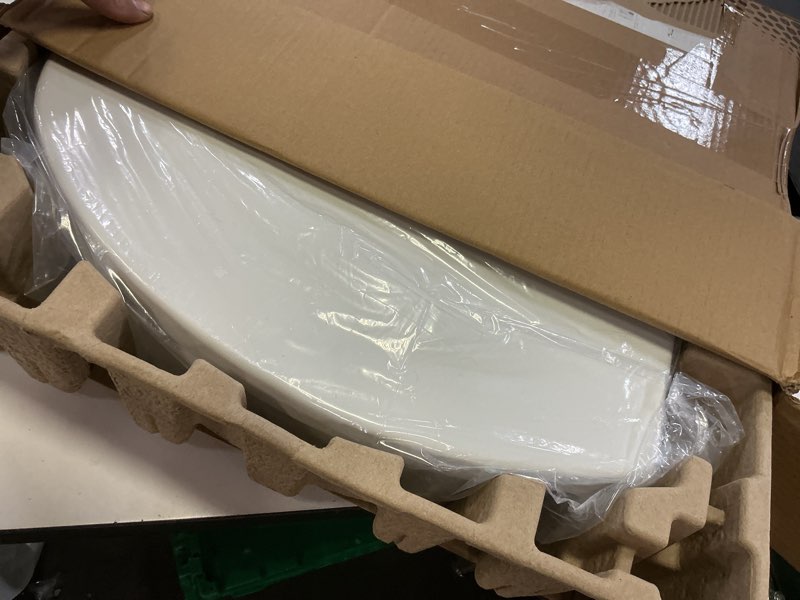 Condition photo showing Good Condition for elongated raised toilet seat for seniors, 3" height, heavy duty slow close elevated toilet seat with never loosen hinges, fits most elongated toilets (white 18.5") (raised toilet seat)