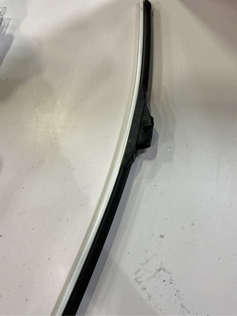 Condition photo showing Good Condition for motorcraft - black wiper blade