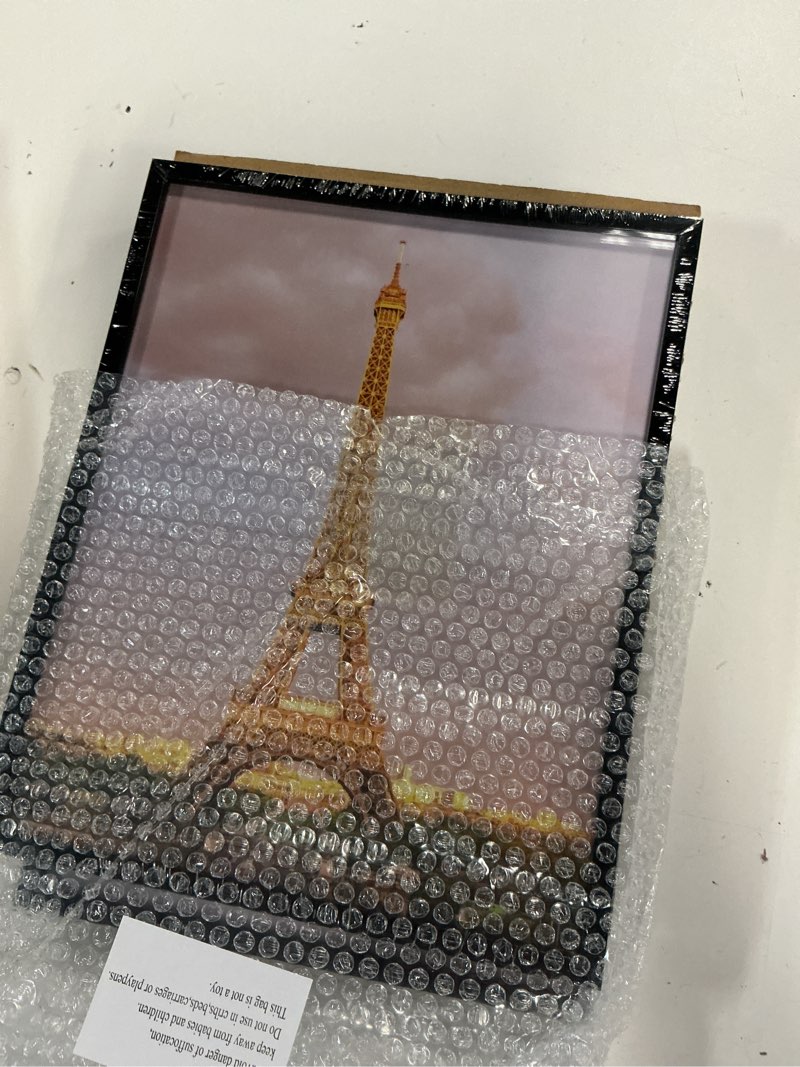 Condition photo showing New/Like New for upsimples 8x10 picture frame glass, thin border, black photo frames, 3pcs