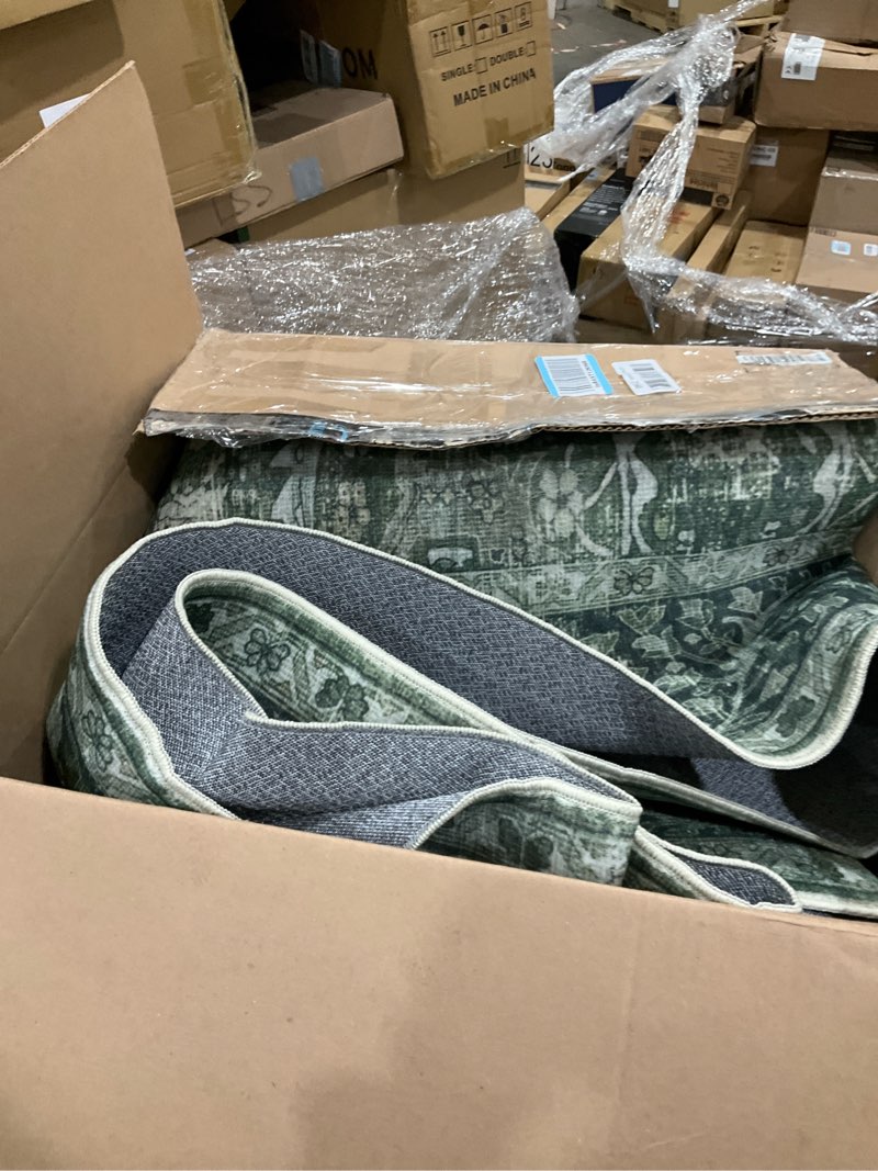 Condition photo showing Good Condition for 8x10 Washable Area Rug Vintage Green Rug for Living Room Bedroom Low Pile Soft Non-Slip Boho Rug for Under Table Boho Distressed Retro Carpet for Bedroom Kitchen Office Dining 8'*10'(Rectangular) Green