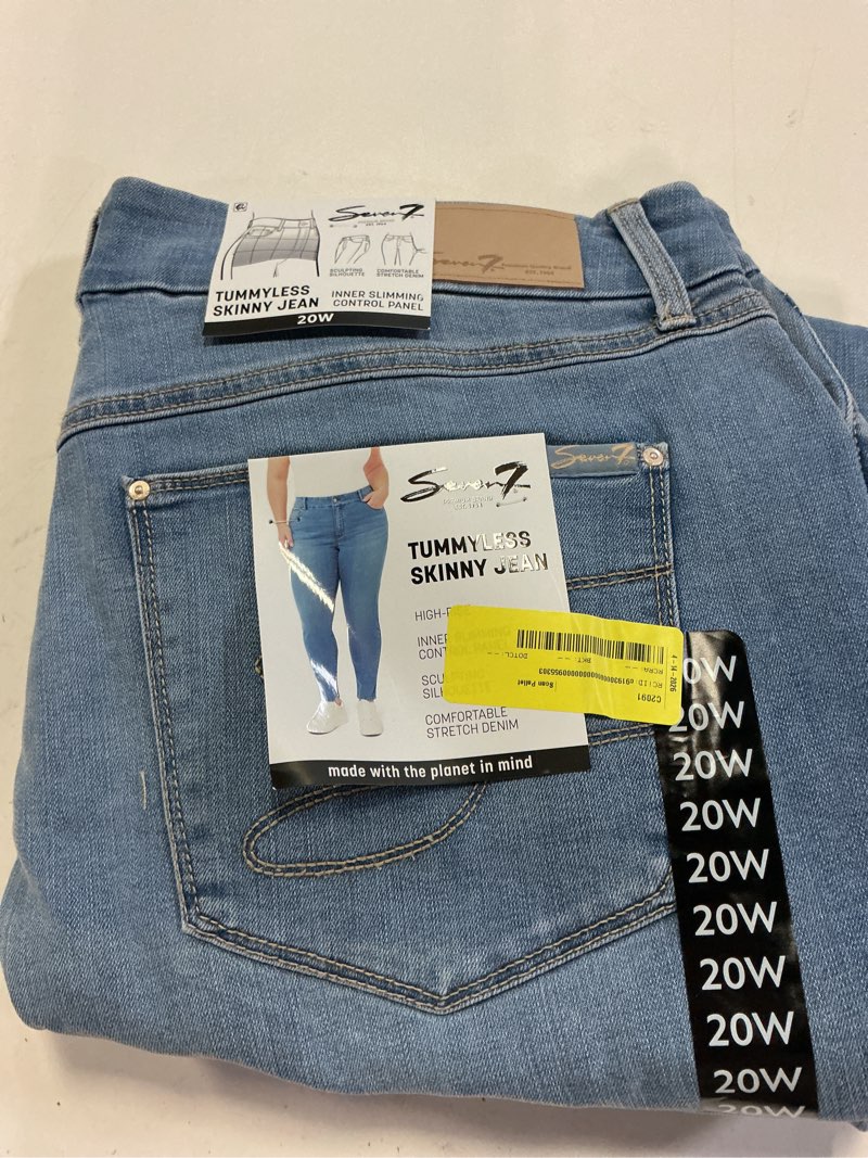 Condition photo showing New/Like New for seven7 women's tummyless jean size 20