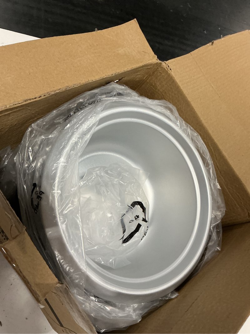 Condition photo showing Good Condition for elite gourmet erc003bx rice cooker, keep warm, black, 6 cups cooked | 3 cups uncooked - also makes soups, stews, grains and hot cereals for versatile one-pot meals