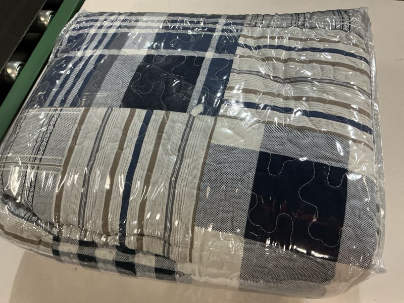 Condition photo showing New/Like New for brilliant sunshine blue plaids and stripes patchwork, 3-piece quilt set with 2 shams, reversible bedspread, soft lightweight coverlet, all-season, full/queen, blue blue quilt set queen