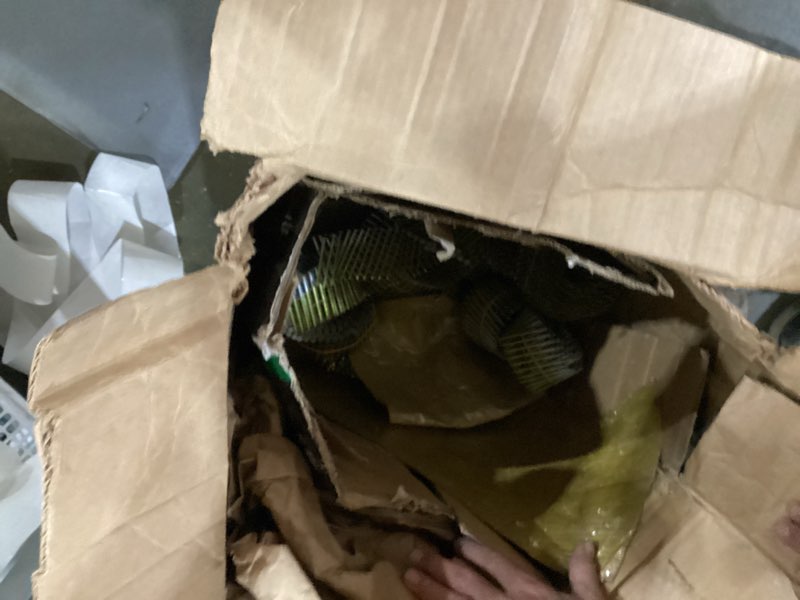 Condition photo showing As Is for Strip nails for nail gun unknown amount 