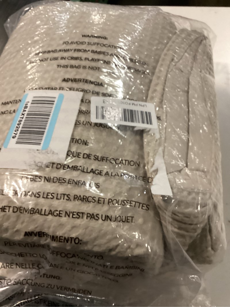 Condition photo showing Good Condition for Shilucheng Waffle Cotton King Size Comforter Set - 3 Piece Bedding Set with Comforter and 2 Pillow Shams, Soft & Breathable All-Season Waffle Weave Comforter, Machine Washable, Beige Beige King