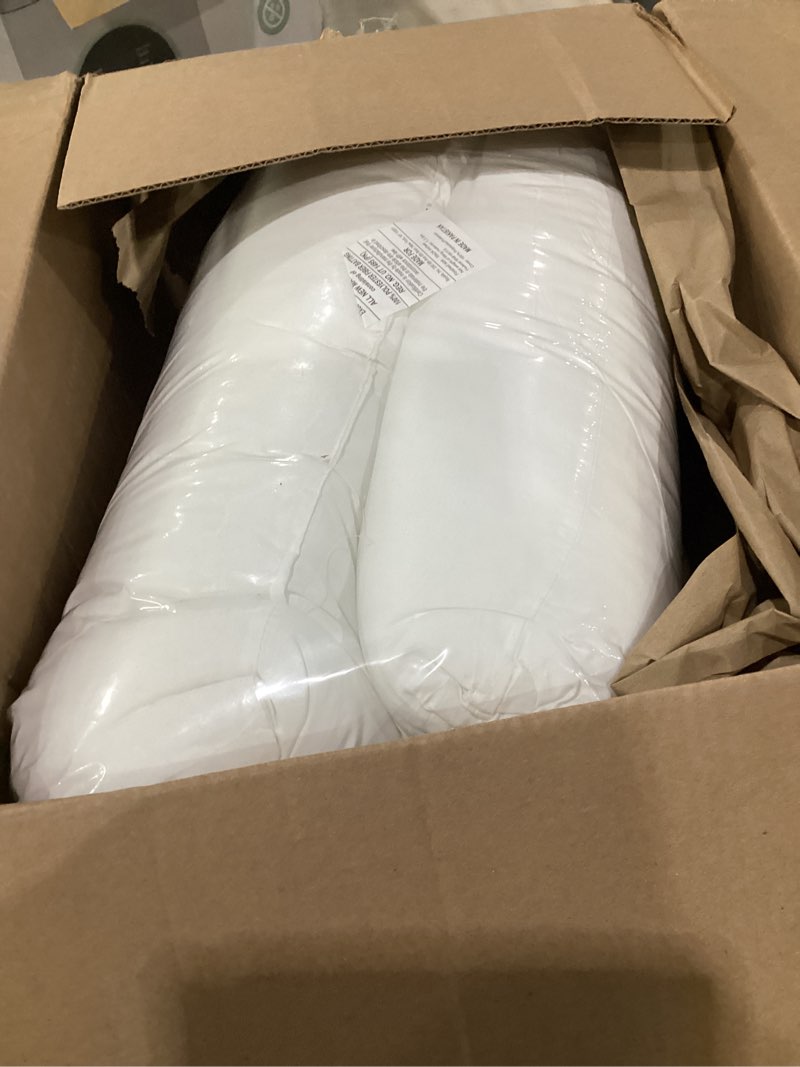 Condition photo showing New/Like New for royale linens 16 x 24 pillow insert - down alternative throw pillows insert - rectangle pillow pack of 2 white - bed & couch pillows - inner cushion for bed, cushion for living room - shams stuffer white - pack of 2 16x24 inch
