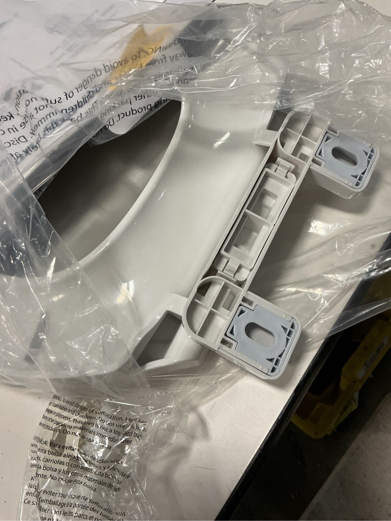 Condition photo showing Good Condition for american standard mightytuff plastic white round soft close toilet seat