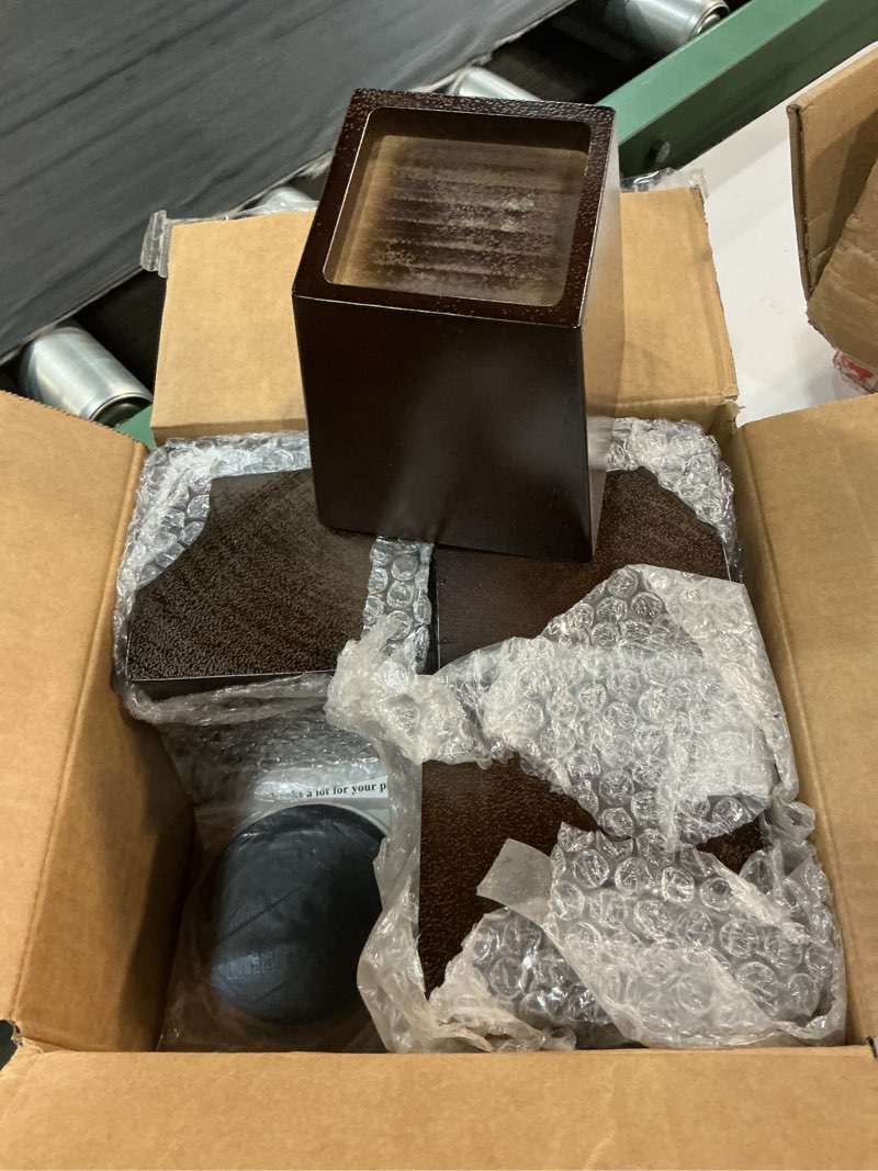 Condition photo showing Good Condition for wood bed risers (4 inch pyramid)