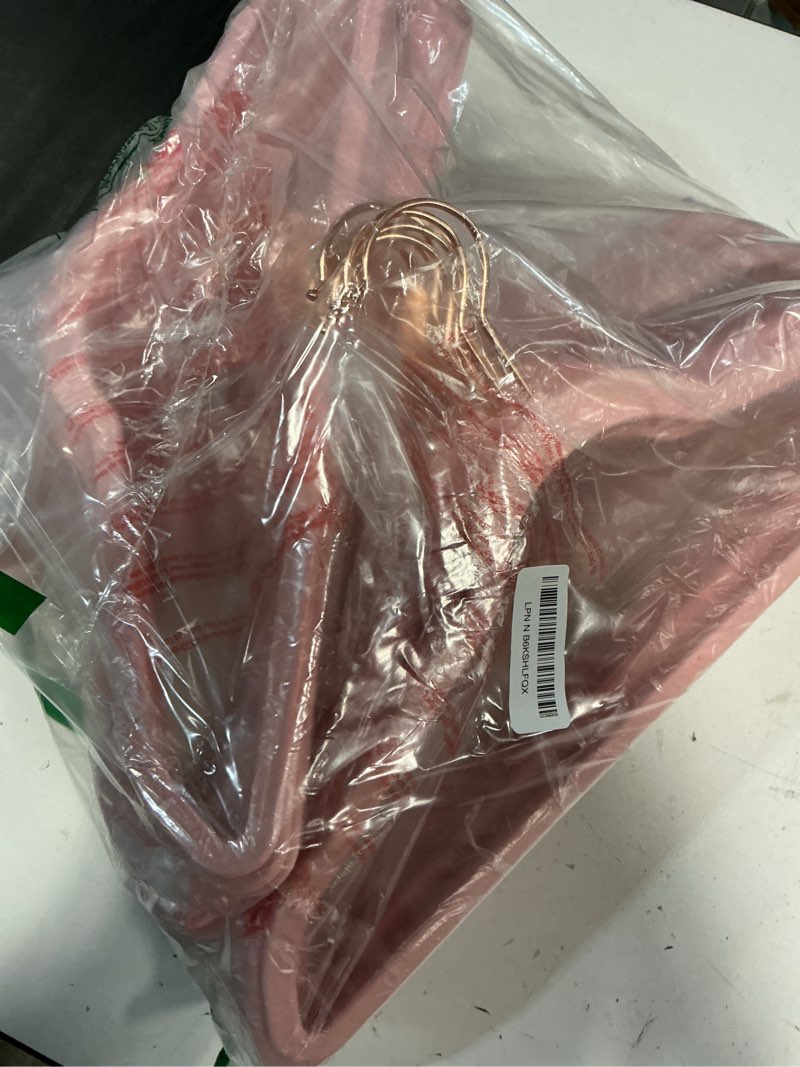 Condition photo showing Good Condition for Smartor Pink Velvet Hangers - 50 Pack, Felt Hangers Non Slip Rose Gold Velvet Hangers, Heavy Duty Felt Hanger Flocked Hangers as Coat Hangers, Suit Hangers - Heavy Duty Clothes Hangers Velvet - Pink Pink 50 Pack
