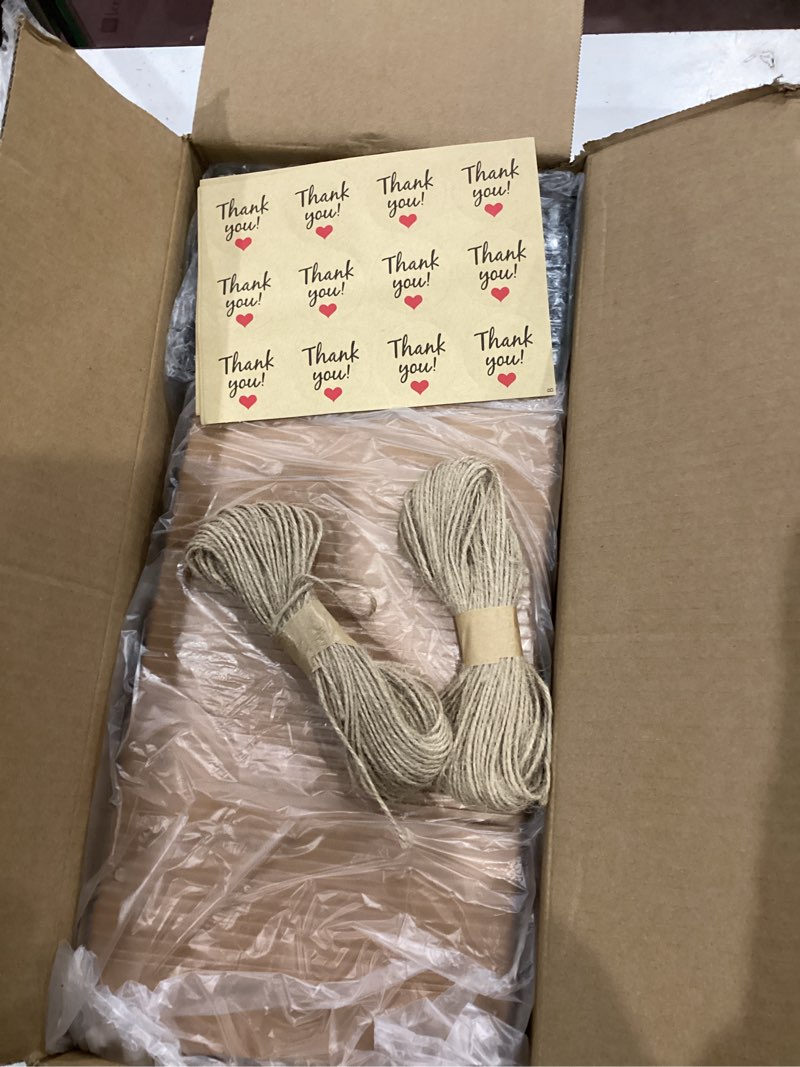 Condition photo showing Good Condition for Kucoele 7 x 5 Inches Large Charcuterie Boxes with Clear Lids, 50 Pack Disposable Bakery Dessert Boxes, To Go Food Containers for Pastries, Chocolate Covered Strawberries, Hot Cocoa Bombs (Brown)