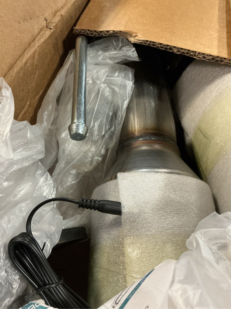 Condition photo showing Good Condition for high flow front catalytic converter kit direct-fit chevy traverse 2009 2010 2011 2012 2013 2014 2015 2016 2017 gmc acadia 2007-2017 buick enclave 2008-2017 saturn outlook 2007-2010 3.6l