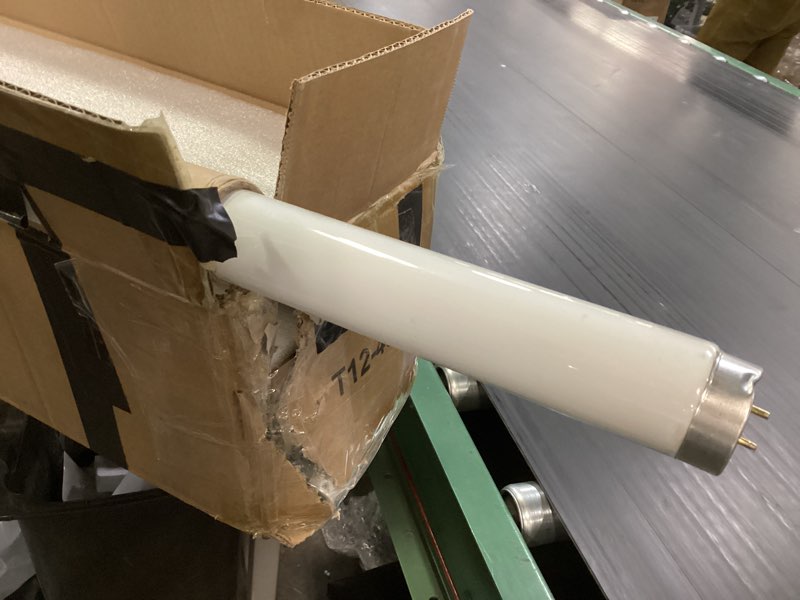 Condition photo showing New/Like New for 12 pack tube lights