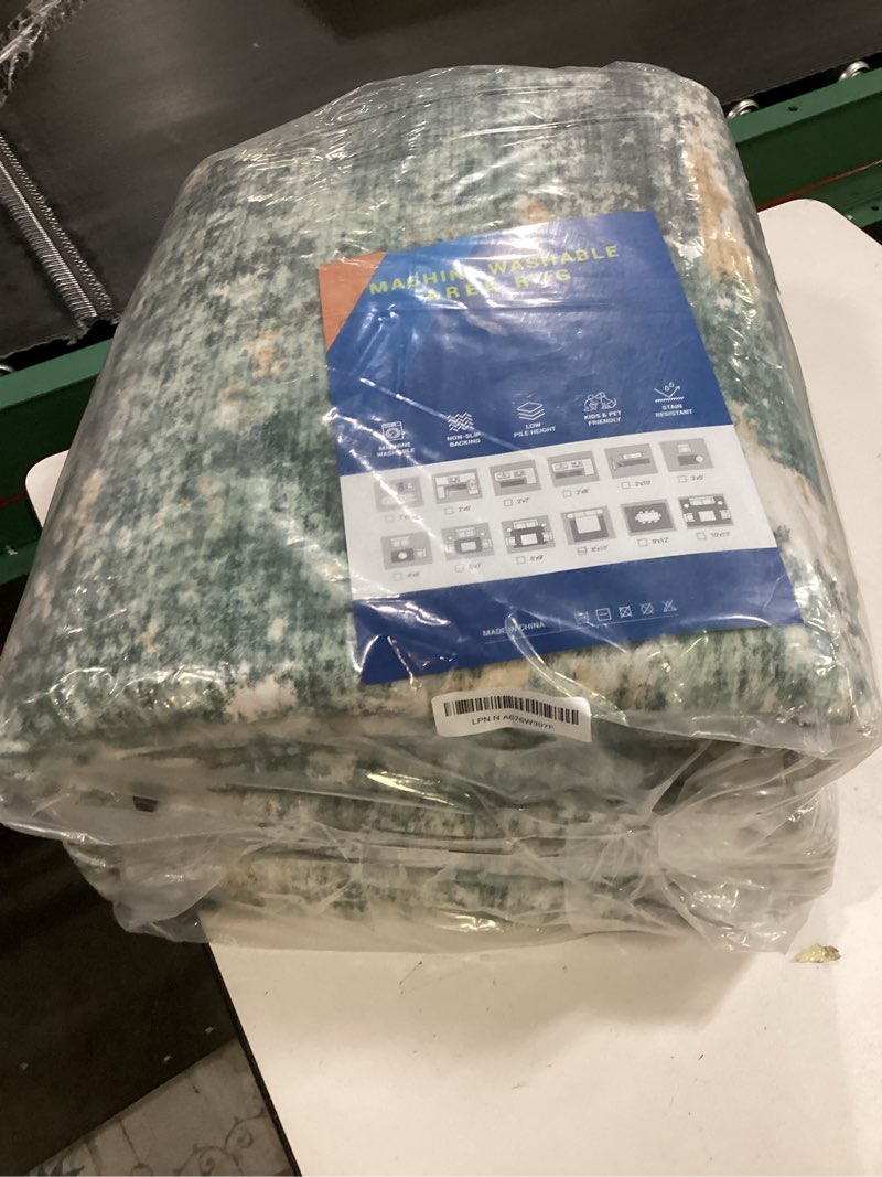 Condition photo showing Good Condition for GarveeHome 8x10 Area Rugs Machine Washable Rug for Living Room Modern Abstract Carpet for Bedroom Farmhouse Indoor Large Floor Carpet with Non Slip Backing Stain Resistant Green Green 8' x 10' (Rectangular)