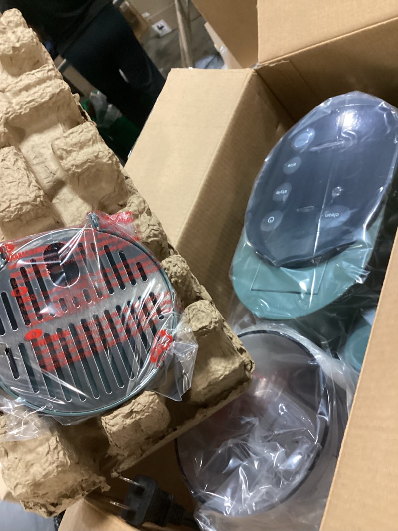 Condition photo showing Good Condition for Ninja Pods & Grounds Specialty Single-Serve Coffee Maker, K-Cup Pod Compatible, Built-In Milk Frother, 6-oz. Cup to 24-oz. Travel Mug Sizes, Iced Coffee Maker, 1550 watts, Sage Green, PB051SG Standard Sage Green