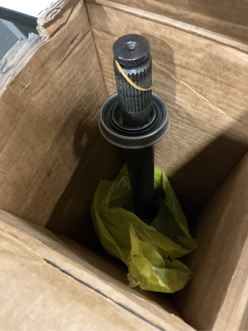 Condition photo showing Good Condition for GXYWADY Rear Axle Shaft Left or Right Replacement for Chevy Silverado 1500 Yukon Sierra Suburban Tahoe 2007-2013 Replacement for 15286380, 630-324