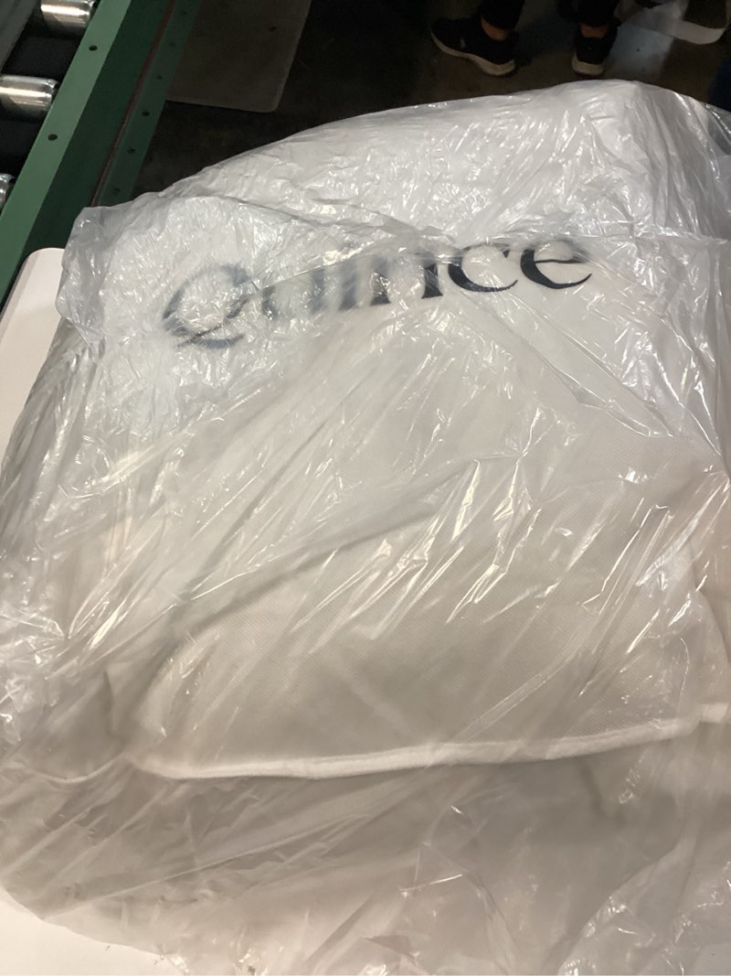 Condition photo showing New/Like New for ultra warm luxe goose down comforter, king/cal king, white
