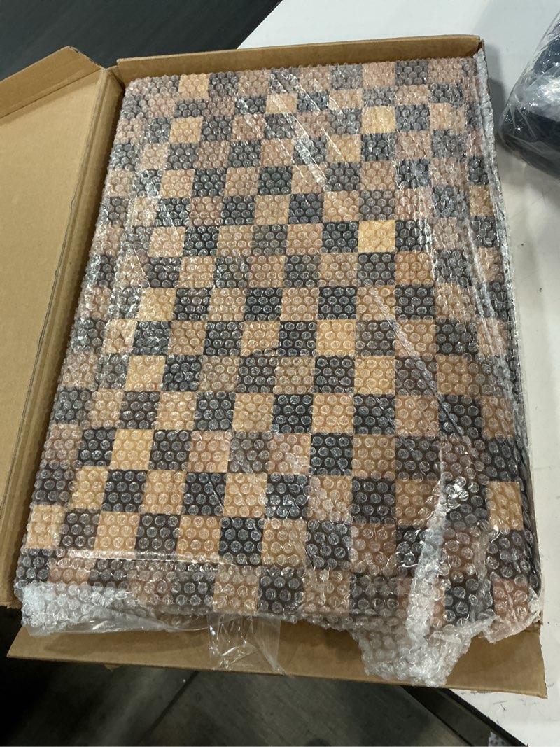 Condition photo showing Good Condition for checkered cutting board, premium wooden cutting boards for kitchen, durable butcher block style for chopping & serving