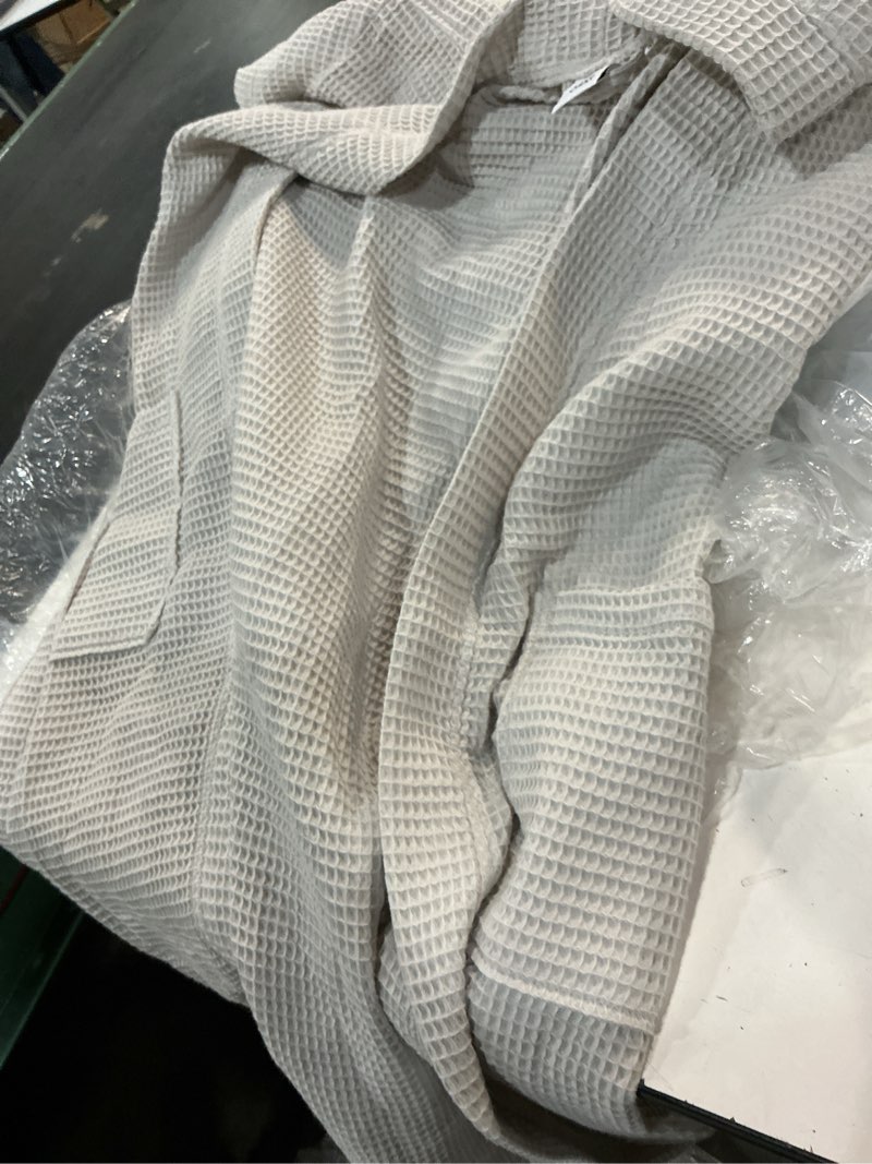 Condition photo showing Good Condition for quince organic turkish waffle robe color: silver size m