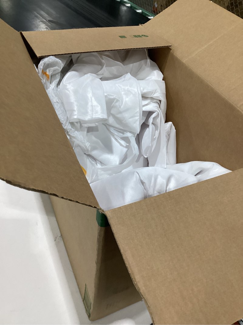 Condition photo showing Good Condition for 10 pack white round tablecloths, 120 inch stain resistant and wrinkle polyester fabric washable table clothes cover for kitchen dining, wedding, reception banquet, birthday party, buffet restaurant white 120 in round, 10 pack