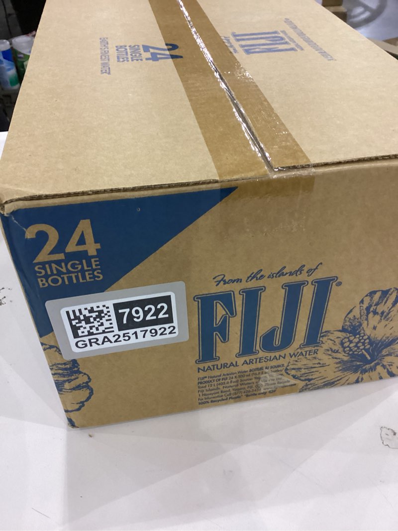 Condition photo showing New/Like New for FIJI Natural Artesian Water, 16.9 Fl Oz (Pack of 24)