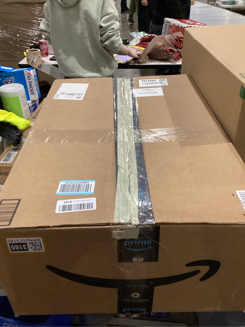 Condition photo showing New/Like New for DHG PROFESSIONAL 8" x 8" x 3", 1 Compartment Tray with Translucent Vented Lid. Combo Pack (Tray and 