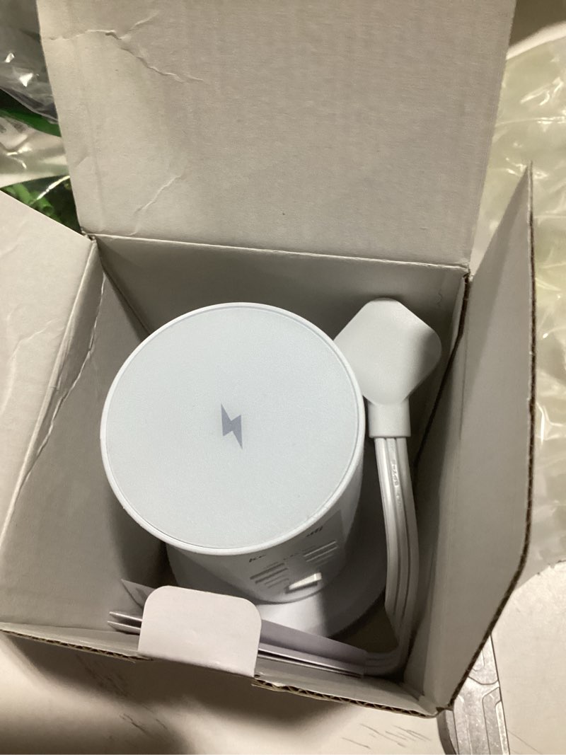 Condition photo showing Good Condition for Power Strip Tower, kakyanill Surge Protector Tower 9 AC Outlets 8 USB (4 USB C), 6 Ft Retractable Extension Cord, Charging Station for Office Dorm Room, White White USB 4.8A total