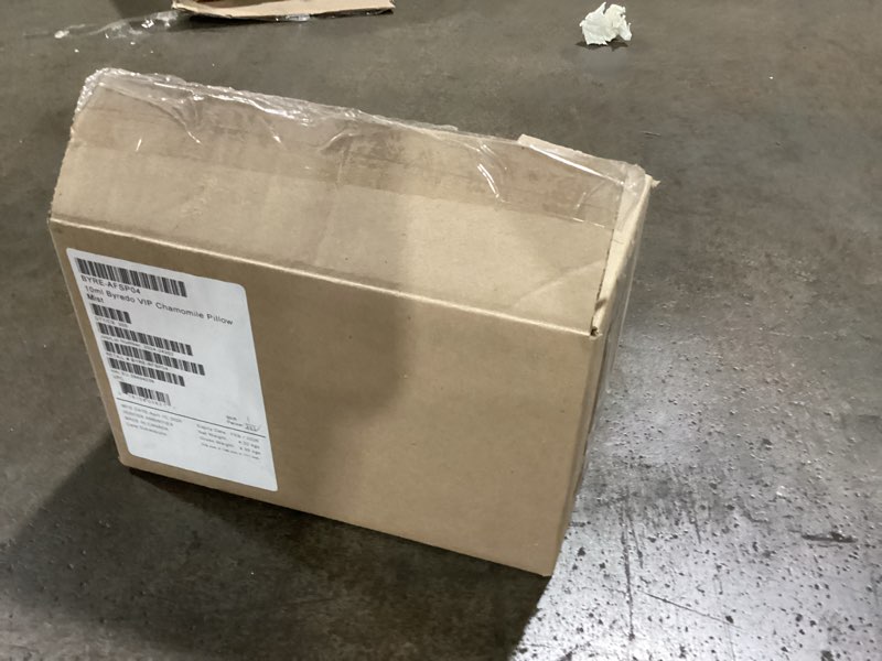 Condition photo showing Good Condition for a byredo pillow me brume d'oreiller chamomile spray