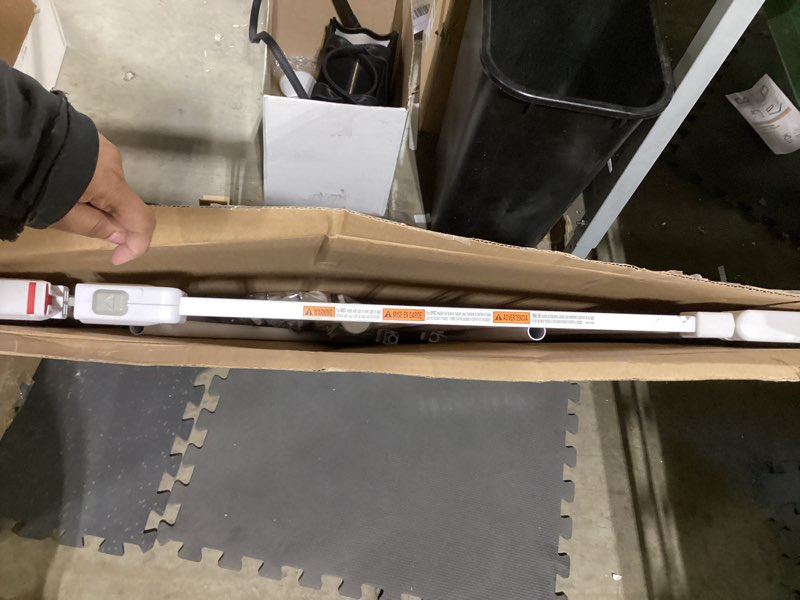 Condition photo showing Good Condition for safety 1st easy install walk thru baby gate for doorway with door, dog gates, fits 29"-38", easy install 28" tall, white 1-pack 29" to 38" wide x 28" tall white