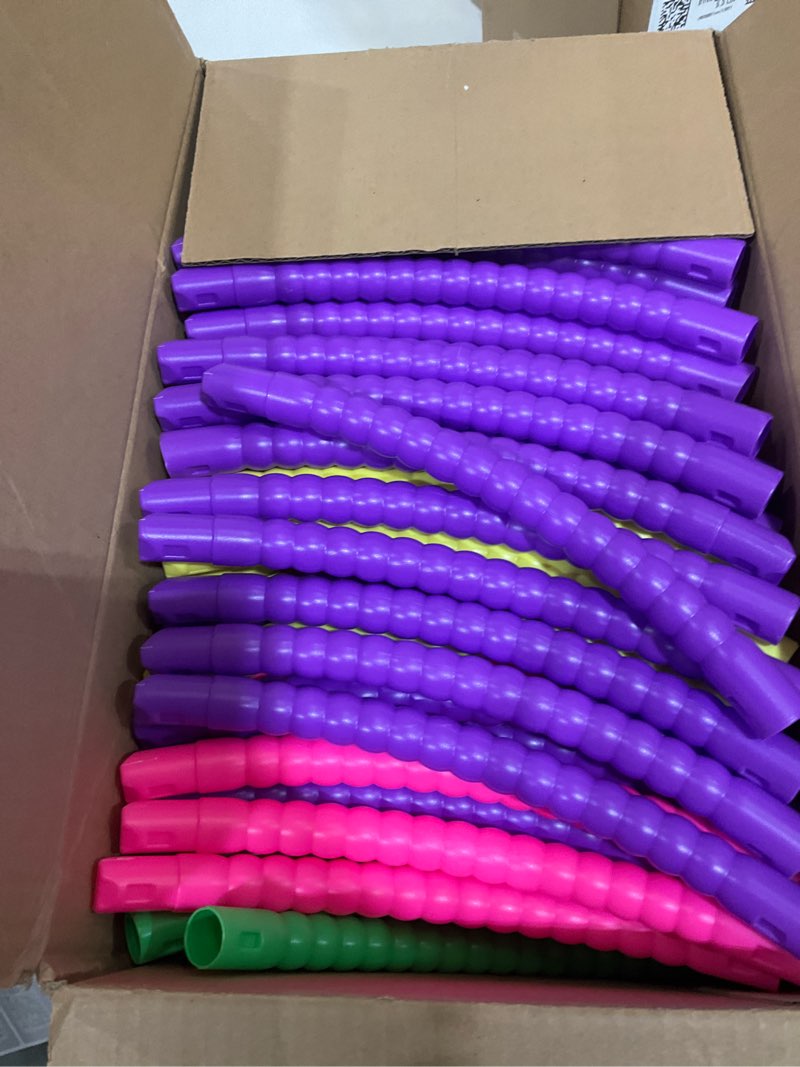 Condition photo showing Good Condition for Syhood 20 Pcs Toy Color Plastic Detachable Adjustable Hoop Lightweight Exercise Fitness Hoop Equipment Toy Waist Ring for Adult Party Game Dance, 3 Sizes