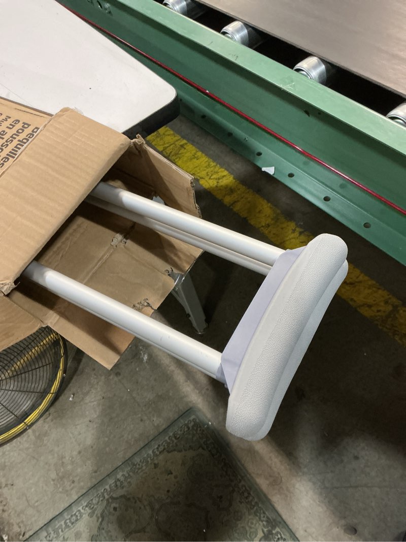 Condition photo showing Good Condition for medline aluminum crutches for kids, adults & seniors, walking aid, 300 lb weight capacity,1 pair, fitting 5'2" - 5'10" medium, 5'2"-5'10"
